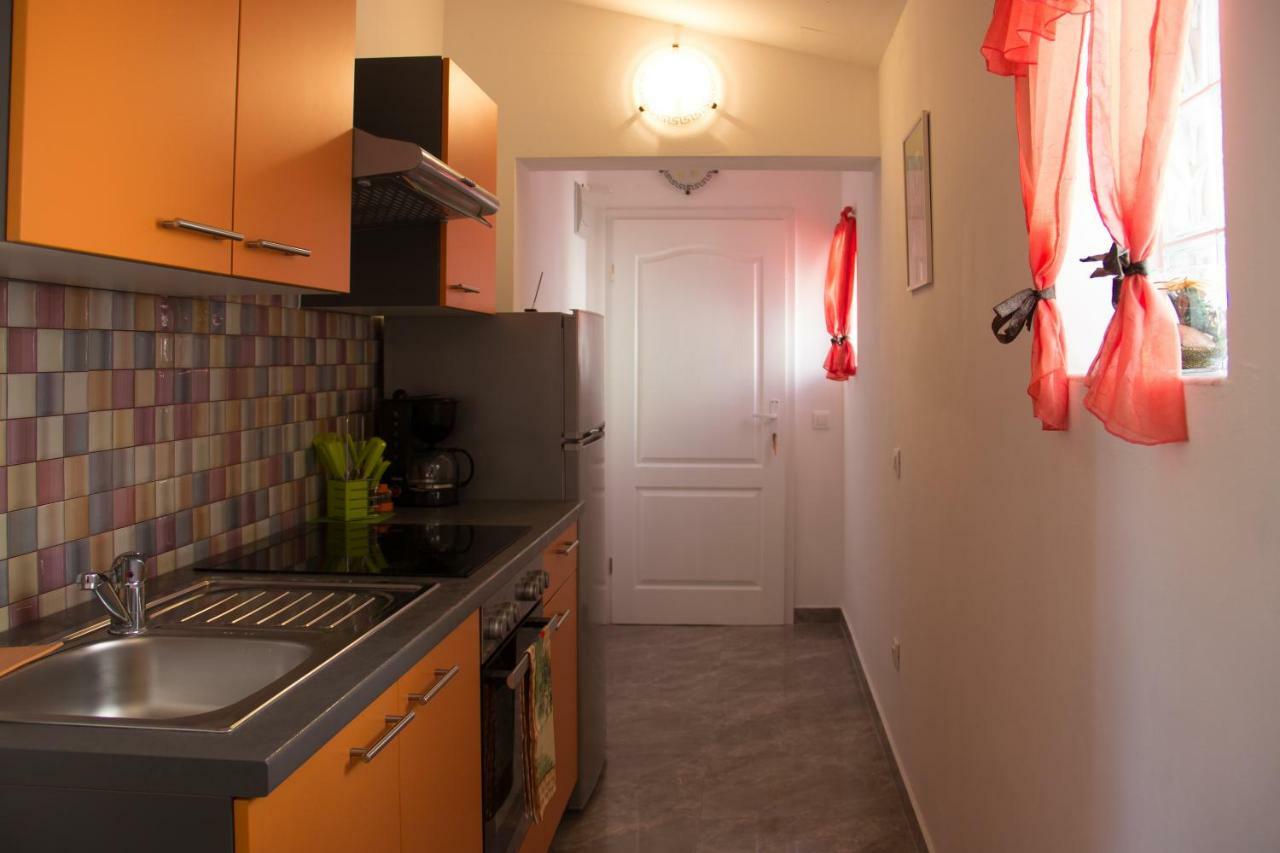 Bmb Apartments セニ エクステリア 写真